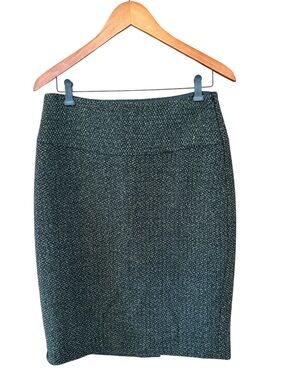 Cassis Green Wool Blend Skirt, Flecked patterned, size 8.